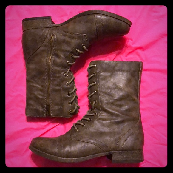 Charlotte Russe Size 6 Lace Up Boots with Zipper - Picture 1 of 5